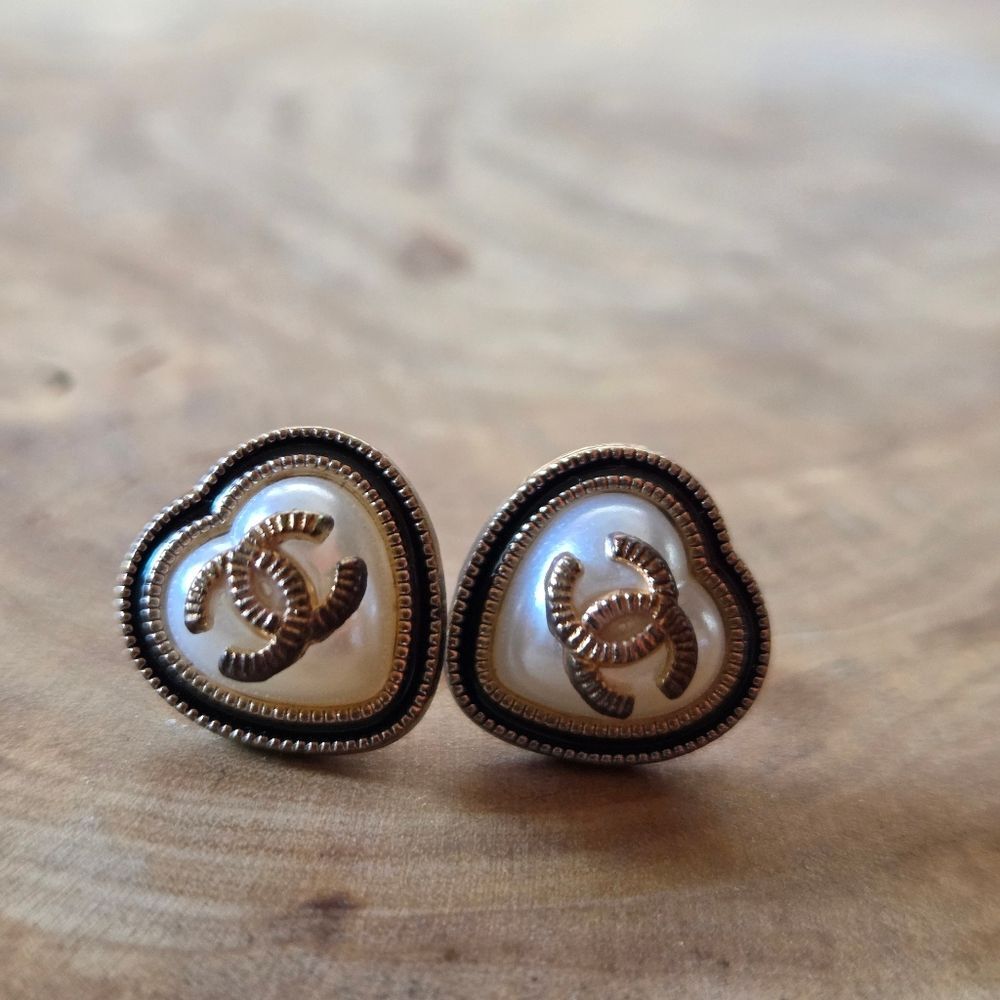 Authentic CC Logo Heart Shaped Faux Pearl Black Gold Tone Pierced Earrings